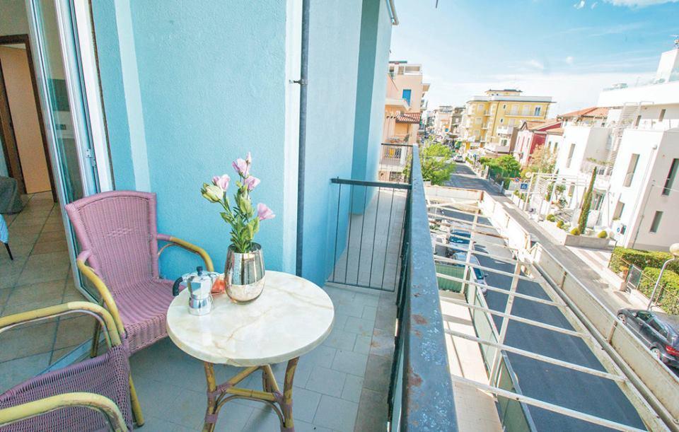 Residence Doral Римини Экстерьер фото